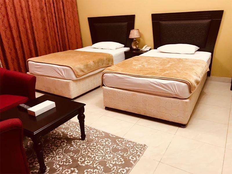 الشارقة Al Amwaj Hotel المظهر الخارجي الصورة